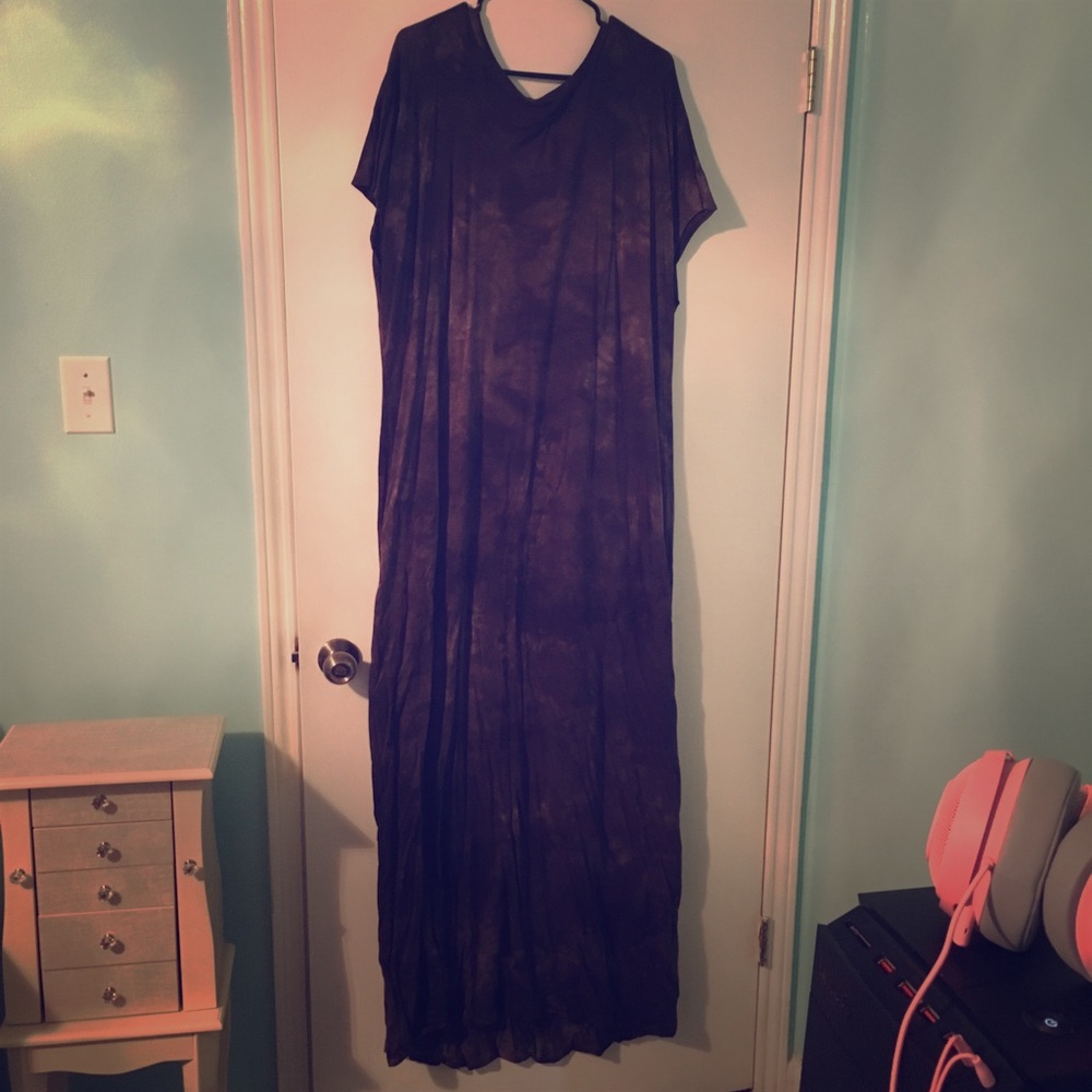 EUC LulaRoe Maria Black Acid Wash